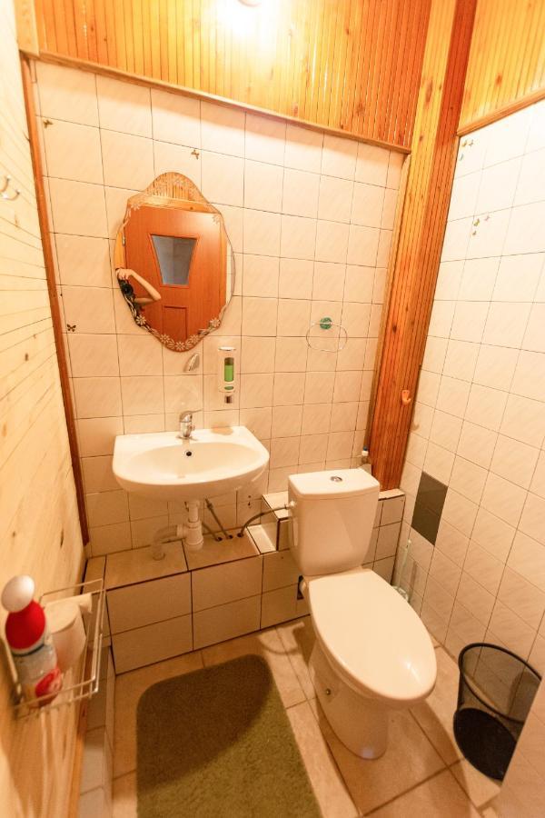 Regina House Hotell Kaunas Exteriör bild