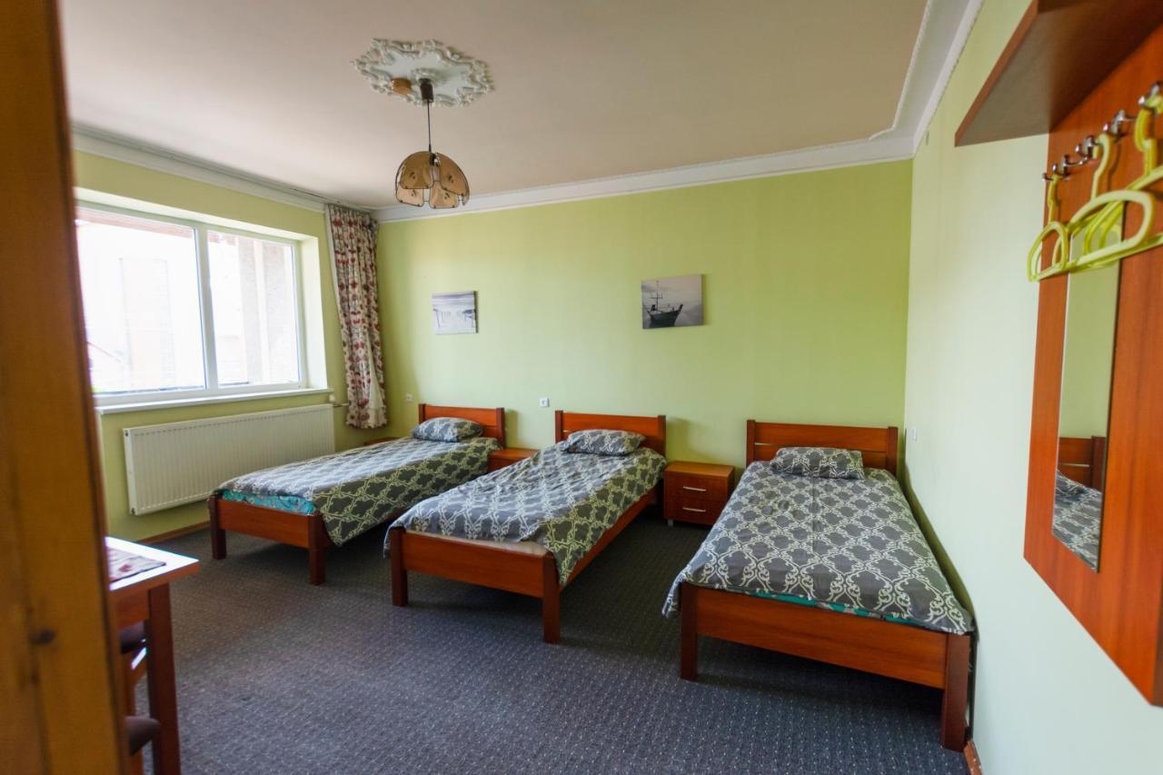 Regina House Hotell Kaunas Exteriör bild